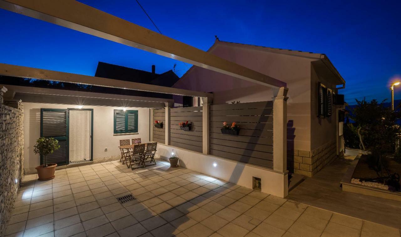 Holiday Home Brac Supetar Eksteriør billede